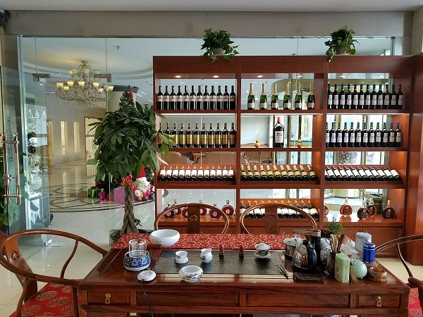 開(kāi)一家紅酒店多少錢(qián)